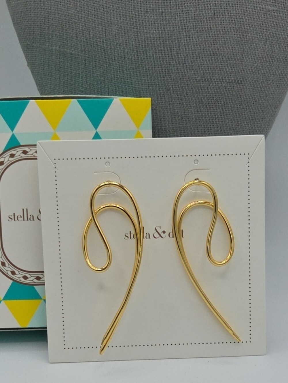 5 for $25! Stella & Dot Holland Gold Tone Swirl Drop Earrings